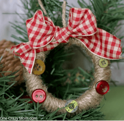Mason jar wreath ornament.