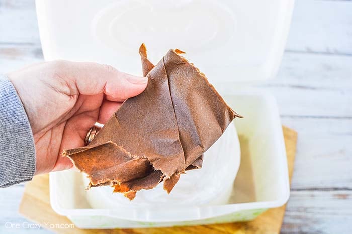 Reviewing the brown paper towel holder