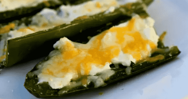 Stuffed Jalapenos up close.
