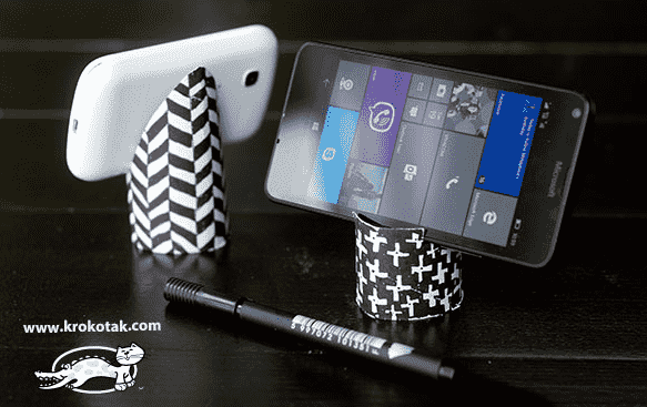 Phone holder with phone.