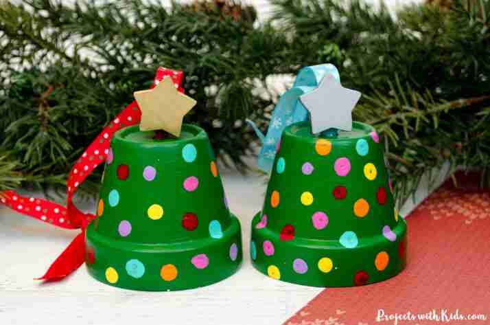 Clay pots decorated as Christmas ornaments.