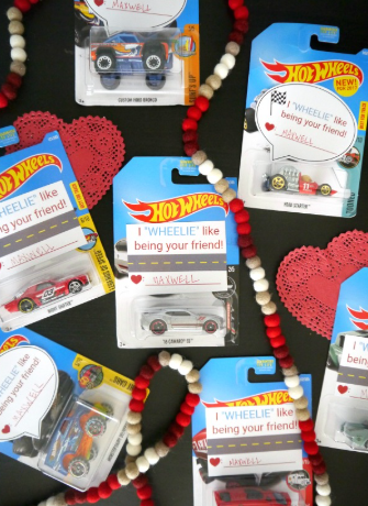 Hot wheels cards with free printable for valentines day.