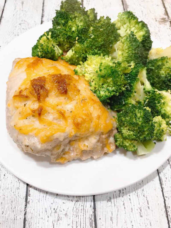 You will love these Keto Chicken Thigh Recipes if you are eating ketogenic. They are simple and delicious. The entire family will love keto chicken thighs. You will love these Keto Chicken Thigh Recipes if you are eating ketogenic. They are simple and delicious. The entire family will love keto chicken thighs.