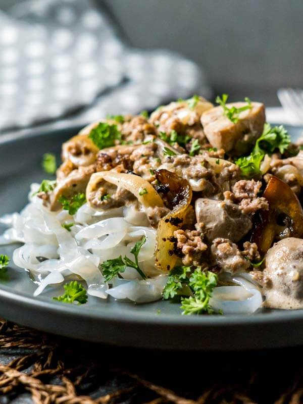 If you are following the keto diet, try these Easy Keto Ground Beef Recipes. We have over 30 easy and tasty keto ground beef recipes you will love. If you are following the keto diet, try these Easy Keto Ground Beef Recipes. We have over 30 easy and tasty keto ground beef recipes you will love.