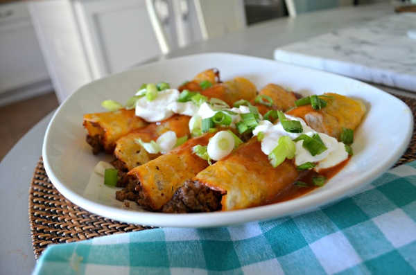If you are following the keto diet, try these Easy Keto Ground Beef Recipes. We have over 30 easy and tasty keto ground beef recipes you will love. If you are following the keto diet, try these Easy Keto Ground Beef Recipes. We have over 30 easy and tasty keto ground beef recipes you will love.