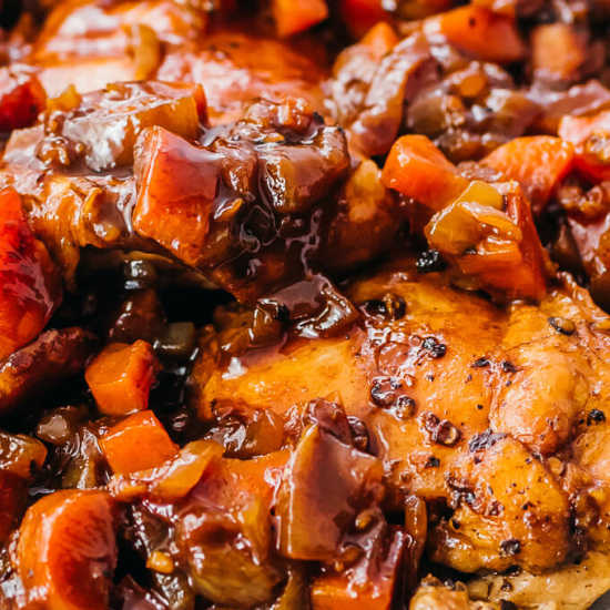 You will love these Keto Chicken Thigh Recipes if you are eating ketogenic. They are simple and delicious. The entire family will love keto chicken thighs. Chicken with balsamic vinegar sauce.