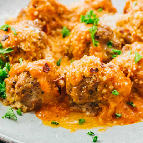 If you are following the keto diet, try these Easy Keto Ground Beef Recipes. We have over 30 easy and tasty keto ground beef recipes you will love. If you are following the keto diet, try these Easy Keto Ground Beef Recipes. We have over 30 easy and tasty keto ground beef recipes you will love.