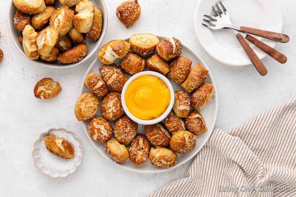 Pretzel bites in a platter.