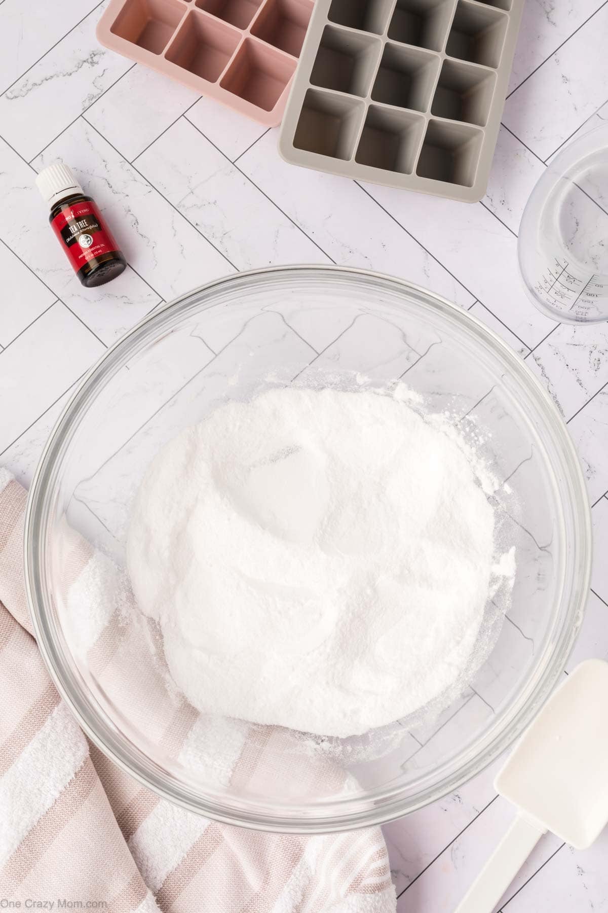 Bowl of baking soda and citric acid.