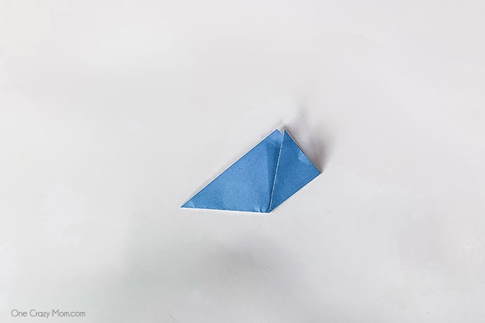 Paper in diamond shape.