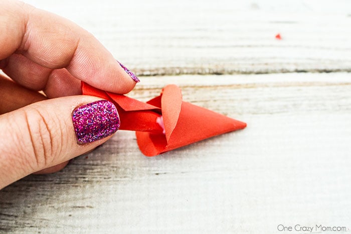 Layers of flowers inserted into layers.