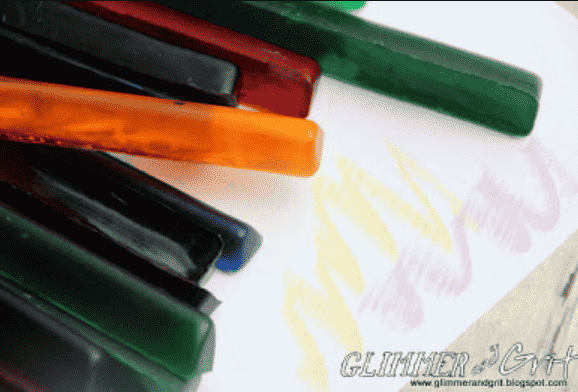 Bath Crayons in a pile together.