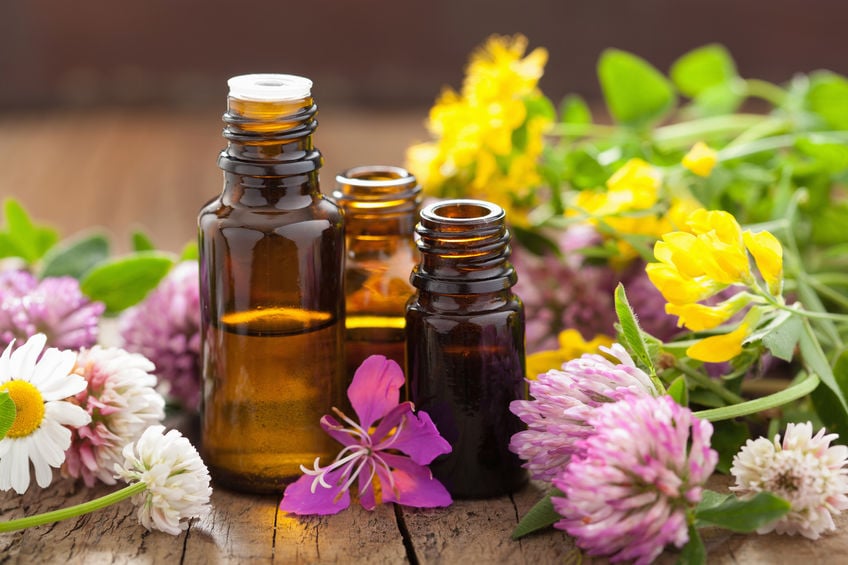 There are numerous Lavender essential oil uses that you need to know. Find 25 of the best lavender oil uses to use for beauty, home and more. There are numerous Lavender essential oil uses that you need to know. Find 25 of the best lavender oil uses to use for beauty, home and more.