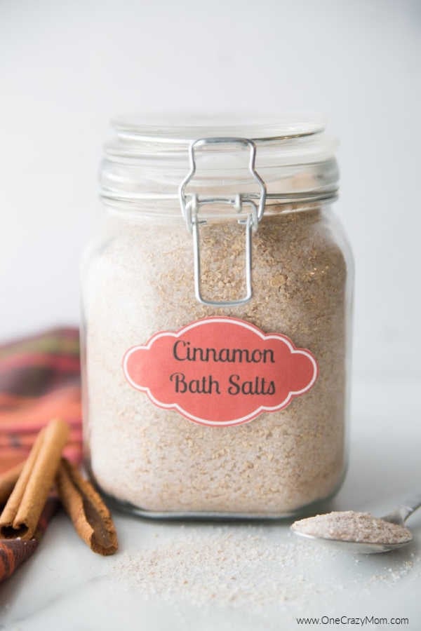 Cinnamon Homemade Bath Salts are so easy to make and smell heavenly. Melt all your stress away when you use these decadent diy bath salts. Cinnamon Homemade Bath Salts in glass jar.