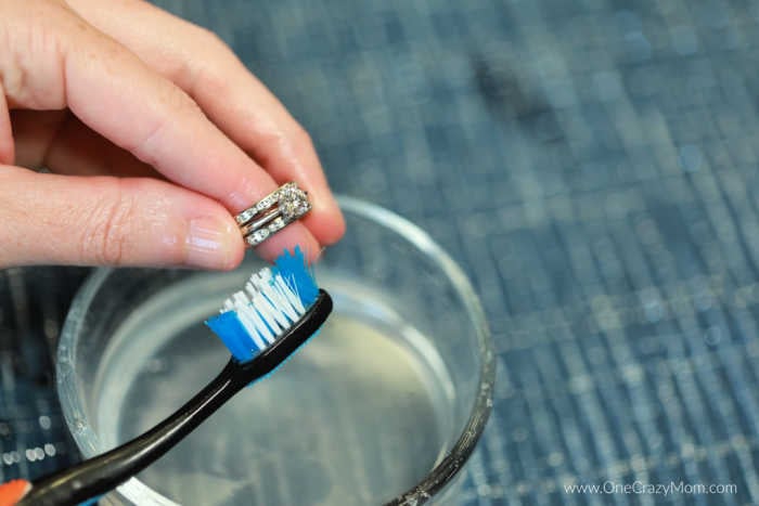 Learn how to make homemade jewelry cleaner with just 2 simple ingredients. No need to spend tons of money on fancy cleaners when you can make this at home. Learn how to make homemade jewelry cleaner with just 2 simple ingredients. No need to spend tons of money on fancy cleaners when you can make this at home.