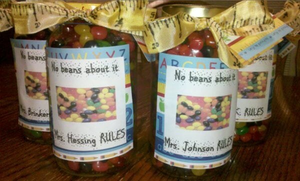 Here are the best teacher appreciation gift ideas. Teachers will love these diy teacher appreciation gifts! These are the best teacher appreciation week ideas that you can give to your teachers anytime during the year. Creative and cheap teacher appreciation gifts! Jar with jelly beans and ribbon.