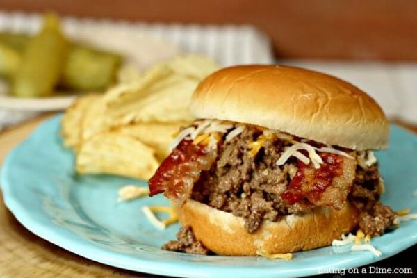 Looking for Ground Beef crock pot recipes? Here are 30+ ground beef recipes in the crockpot that you are going to love. Try these easy and frugal meals. Looking for Ground Beef crock pot recipes? Here are 30+ ground beef recipes in the crockpot that you are going to love. Try these easy and frugal meals.
