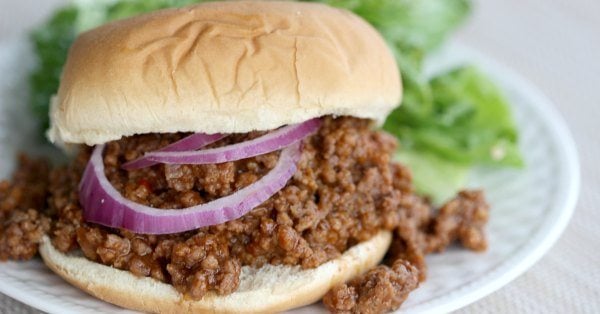 Looking for Ground Beef crock pot recipes? Here are 30+ ground beef recipes in the crockpot that you are going to love. Try these easy and frugal meals. Looking for Ground Beef crock pot recipes? Here are 30+ ground beef recipes in the crockpot that you are going to love. Try these easy and frugal meals.