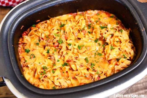 Looking for Ground Beef crock pot recipes? Here are 30+ ground beef recipes in the crockpot that you are going to love. Try these easy and frugal meals. Looking for Ground Beef crock pot recipes? Here are 30+ ground beef recipes in the crockpot that you are going to love. Try these easy and frugal meals.