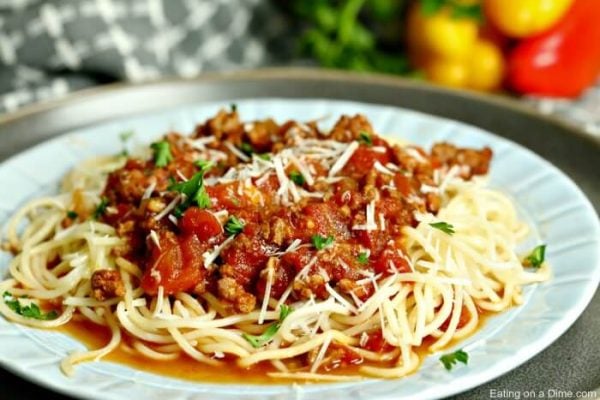 Looking for Ground Beef crock pot recipes? Here are 30+ ground beef recipes in the crockpot that you are going to love. Try these easy and frugal meals. Looking for Ground Beef crock pot recipes? Here are 30+ ground beef recipes in the crockpot that you are going to love. Try these easy and frugal meals.