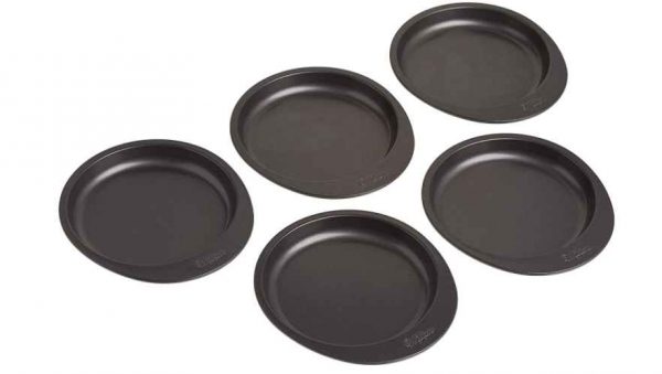 set of cake pans