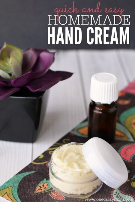 Find 15 of the best Non food gifts in a jar that are easy to make and budget friendly. These gifts in a jar ideas are perfect for Christmas and more. Find 15 of the best Non food gifts in a jar that are easy to make and budget friendly. These gifts in a jar ideas are perfect for Christmas and more.