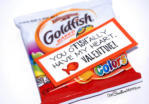 We have 25 free printable valentines day cards for kids sure to be a hit! 25 free printable valentines day cards that are easy and frugal to make at home. Goldfish valentine printable with goldfish bag.