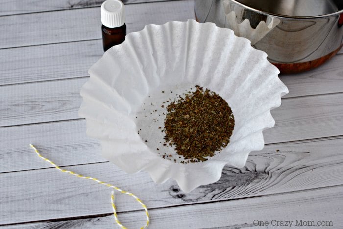 How to make the Best Tea Tree Oil Face Toner. This DIY Face Toner is easy to make and frugal. Tea Tree Oil for acne is great for all skin types. How to make the Best Tea Tree Oil Face Toner. This DIY Face Toner is easy to make and frugal. Tea Tree Oil for acne is great for all skin types.