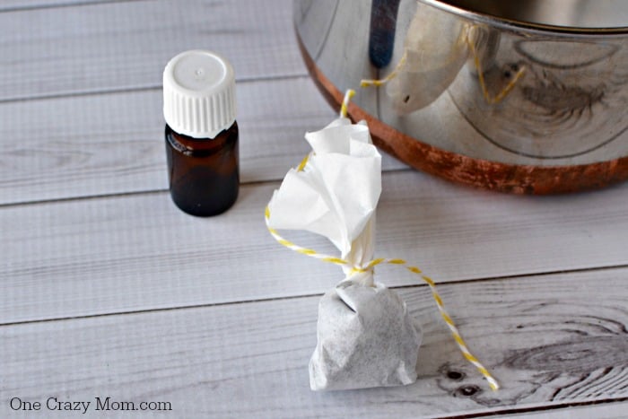 How to make the Best Tea Tree Oil Face Toner. This DIY Face Toner is easy to make and frugal. Tea Tree Oil for acne is great for all skin types. How to make the Best Tea Tree Oil Face Toner. This DIY Face Toner is easy to make and frugal. Tea Tree Oil for acne is great for all skin types.
