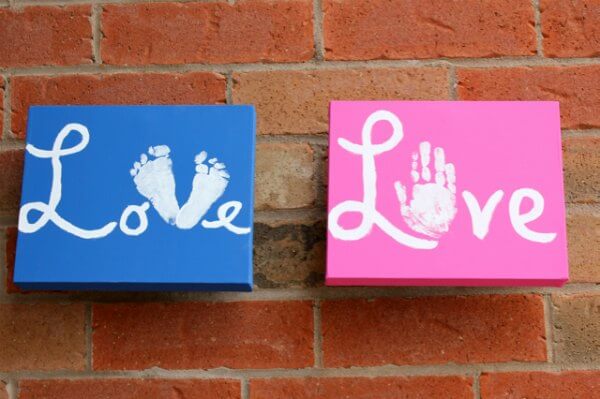 Here are some easy homemade mothers day gifts ideas that you can make with the kids. These are the best homemade mothers day gifts! Mother's day homemade gifts would also be great for grandma! Everyone will love these cute homemade mothers day gifts. Here are some easy homemade mothers day gifts ideas that you can make with the kids. These are the best homemade mothers day gifts! Mother's day homemade gifts would also be great for grandma! Everyone will love these cute homemade mothers day gifts.
