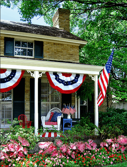 Take a look at these easy 4th of July Front Porch Ideas. Your house will be so festive with these 4th of July front porch decorating ideas. Patriotic front porch ideas for the 4th are simple and easy. Try these 4th of July decorations for the front porch. 12 Easy patriotic decorations for the porch you will love. Patriotic banners on front porch.