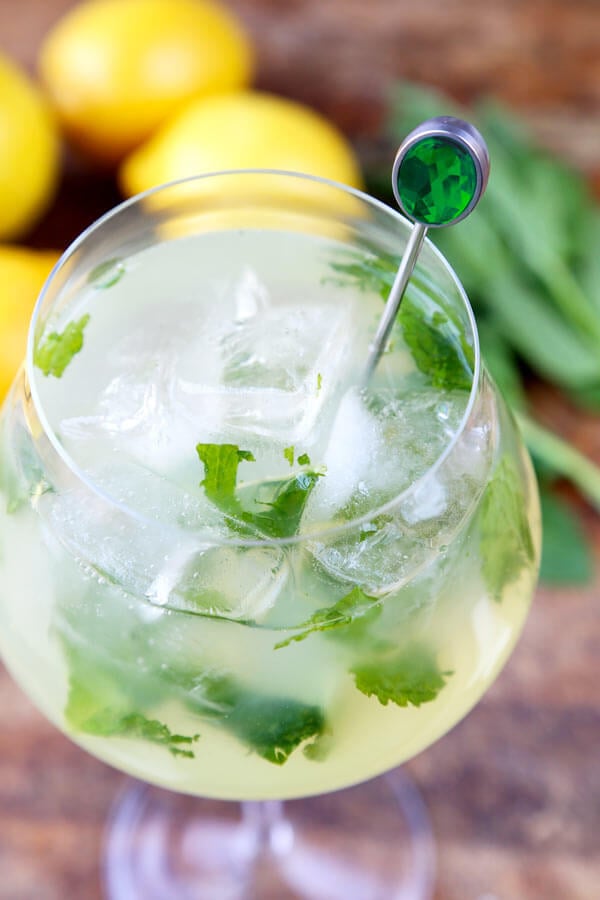 Check out the best 30+ lemonade recipes. You are going to love these homemade lemonade recipes for kids that are easy too. Check out these lemonade recipe homemade easy that include some strawberry, frozen, fresh, easy and lemon juice options too! #onecrazymom #lemonaderecipes Check out the best 30+ lemonade recipes. You are going to love these homemade lemonade recipes for kids that are easy too. Check out these lemonade recipe homemade easy that include some strawberry, frozen, fresh, easy and lemon juice options too! #onecrazymom #lemonaderecipes