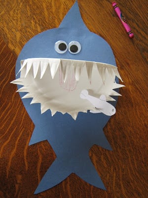 Take a look at these easy summer paper plate crafts for kids. Plates make great crafts and the kids will have a blast. Plus, paper plate crafts for kids are inexpensive. Choose from 20 easy paper crafts for kids. Paper plate crafts are perfect for rainy days and when it is too hot. Try this Summer crafts for kids! Take a look at these easy summer paper plate crafts for kids. Plates make great crafts and the kids will have a blast. Plus, paper plate crafts for kids are inexpensive. Choose from 20 easy paper crafts for kids. Paper plate crafts are perfect for rainy days and when it is too hot. Try this Summer crafts for kids!