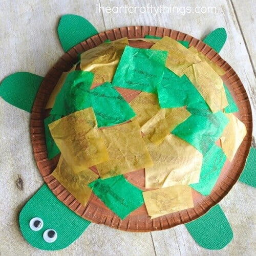 Looking for summer crafts for kids? Find 35 easy summer crafts for kids here. These can be used for almost all ages and they are quick and easy to make. These summer craft ideas are budget friendly. Try one of these summer craft ideas for kids. Looking for summer crafts for kids? Find 35 easy summer crafts for kids here. These can be used for almost all ages and they are quick and easy to make. These summer craft ideas are budget friendly. Try one of these summer craft ideas for kids.