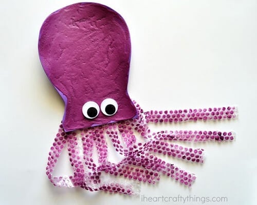 Looking for summer crafts for kids? Find 35 easy summer crafts for kids here. These can be used for almost all ages and they are quick and easy to make. These summer craft ideas are budget friendly. Try one of these summer craft ideas for kids. Looking for summer crafts for kids? Find 35 easy summer crafts for kids here. These can be used for almost all ages and they are quick and easy to make. These summer craft ideas are budget friendly. Try one of these summer craft ideas for kids.