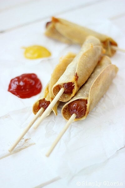 If the kids are bored of the same old lunch, try these School Lunch Ideas for Kids. We have 25 Easy lunch ideas for school that the kids will love. If the kids are bored of the same old lunch, try these School Lunch Ideas for Kids. We have 25 Easy lunch ideas for school that the kids will love.