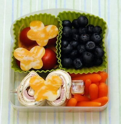 If the kids are bored of the same old lunch, try these School Lunch Ideas for Kids. We have 25 Easy lunch ideas for school that the kids will love. If the kids are bored of the same old lunch, try these School Lunch Ideas for Kids. We have 25 Easy lunch ideas for school that the kids will love.