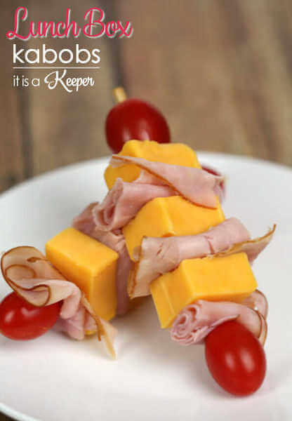 If the kids are bored of the same old lunch, try these School Lunch Ideas for Kids. We have 25 Easy lunch ideas for school that the kids will love. If the kids are bored of the same old lunch, try these School Lunch Ideas for Kids. We have 25 Easy lunch ideas for school that the kids will love.
