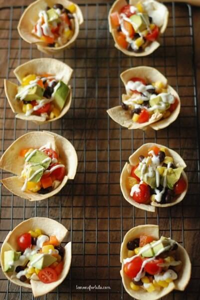 If the kids are bored of the same old lunch, try these School Lunch Ideas for Kids. We have 25 Easy lunch ideas for school that the kids will love. If the kids are bored of the same old lunch, try these School Lunch Ideas for Kids. We have 25 Easy lunch ideas for school that the kids will love.