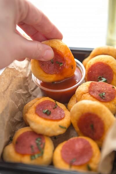 If the kids are bored of the same old lunch, try these School Lunch Ideas for Kids. We have 25 Easy lunch ideas for school that the kids will love. If the kids are bored of the same old lunch, try these School Lunch Ideas for Kids. We have 25 Easy lunch ideas for school that the kids will love.