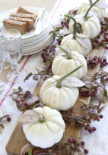 Find the best DIY Fall Centerpiece Ideas for your home. Easy Fall centerpiece ideas to make your home festive and ready for Fall without breaking the bank. Find the best DIY Fall Centerpiece Ideas for your home. Easy Fall centerpiece ideas to make your home festive and ready for Fall without breaking the bank.