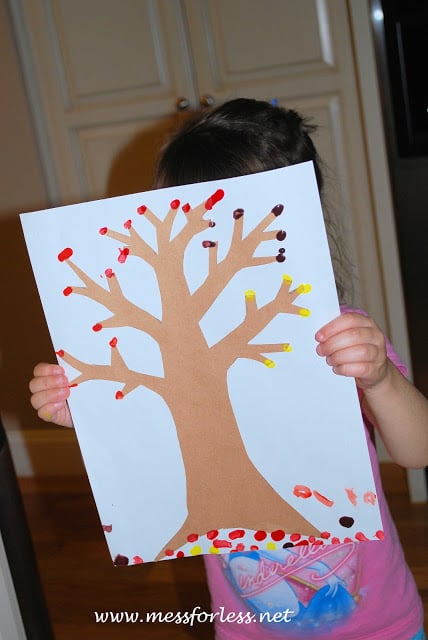 Over 15 of the best Fall Crafts for Kids - Quick and Easy crafts for toddlers - Fall Crafts for toddlers and more. Easy DIY fall crafts everyone will love! #onecrazymom #craftideas #kidscrafts #fall Fall tree with fingerprint leaves.