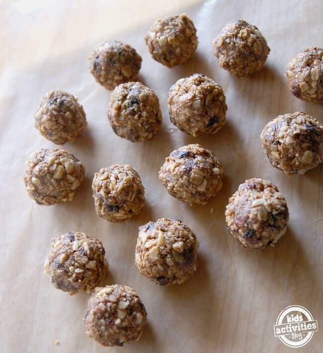 Check out these 30 back to school breakfast ideas. School mornings are crazy, especially the first week. These delicious and easy breakfast ideas will be a hit! Try these simple back to school breakfast recipes. Check out these 30 back to school breakfast ideas. School mornings are crazy, especially the first week. These delicious and easy breakfast ideas will be a hit! Try these simple back to school breakfast recipes.