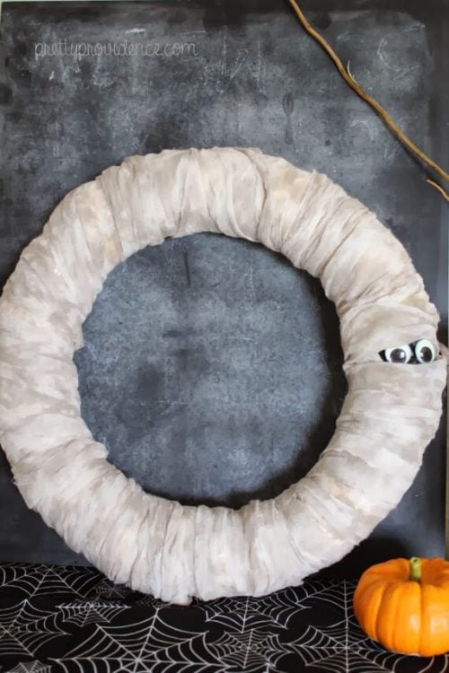 We have DIY Halloween Wreath Ideas that are simple to make and won't break the bank. Try these 15 DIY Halloween wreath ideas that will make your house festive. Easy Halloween wreath ideas sure to impress everyone. We have DIY Halloween Wreath Ideas that are simple to make and won't break the bank. Try these 15 DIY Halloween wreath ideas that will make your house festive. Easy Halloween wreath ideas sure to impress everyone.