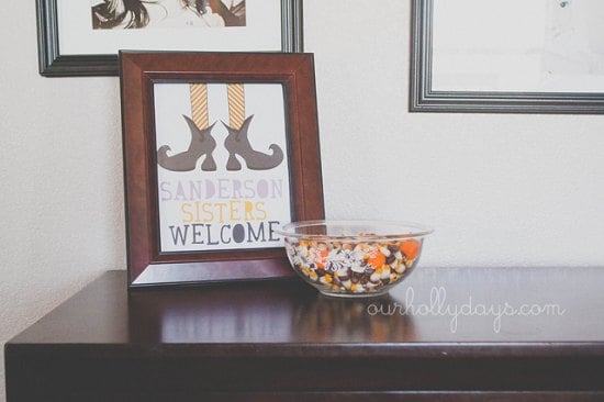 Get ready for Halloween with these spooky and free Halloween printables. 20 printable Halloween decorations that will make any house festive for Halloween! These Halloween printables are sure to impress this Halloween. Get ready for Halloween with these spooky and free Halloween printables. 20 printable Halloween decorations that will make any house festive for Halloween! These Halloween printables are sure to impress this Halloween.