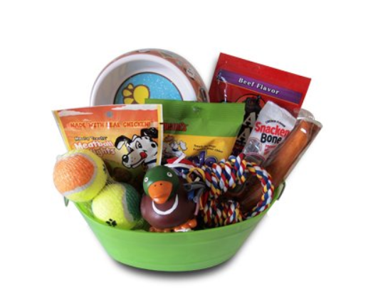 Find the best dog gifts here for your precious pup! We have 20 Dog Gift Ideas! From toys and treats to beds and blankets, there is something for all dogs! Dog gift basket set.
