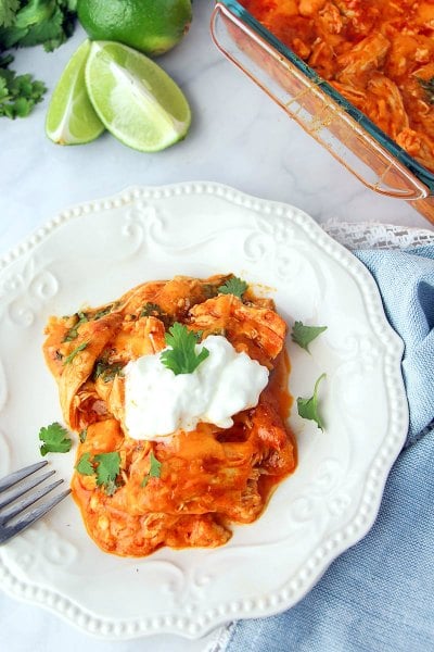 Easy Enchiladas Recipes make the perfect dinner idea any day of the week. We have 18 must try enchiladas recipes that are easy to make and taste amazing. Easy Enchiladas Recipes make the perfect dinner idea any day of the week. We have 18 must try enchiladas recipes that are easy to make and taste amazing.