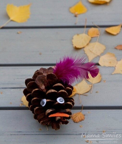 Make your table beautiful with these easy Thanksgiving table decor ideas. 20 Thanksgiving table decorating ideas that are budget friendly and easy to make. Pinecone turkey craft with googley eyes.
