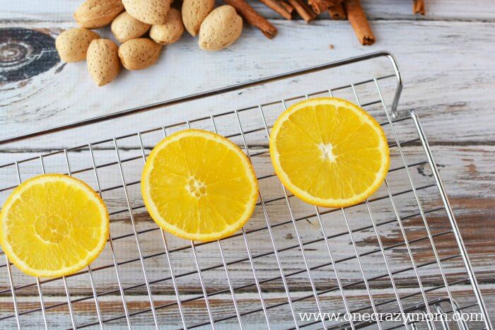 Learn how to make homemade Christmas Potpourri that smells amazing. It is so easy! Find out how to make potpourri with very little effort or expense. Slices or oranges.