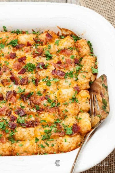 Make your Christmas breakfast menu special with these holiday breakfast ideas.20 Christmas breakfast recipes the family will love.Holiday breakfast recipes. Cheesy tater tot breakfast bake in a white casserole.